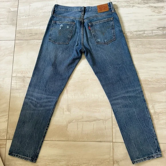 LEVI’S JEAN - Picture 2 of 6
